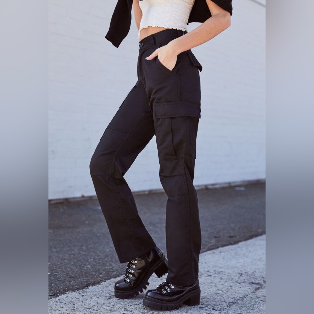 Brandy Melville Cargo Pants Gem